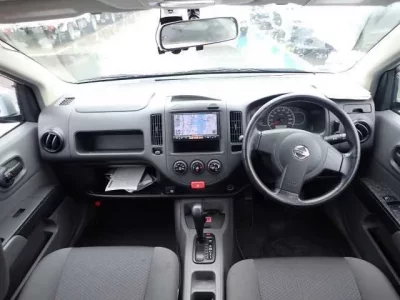 Nissan AD