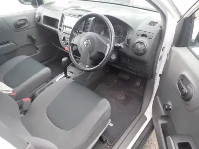 Nissan AD