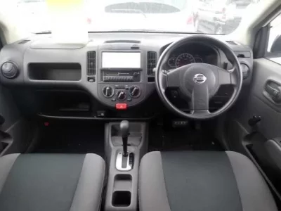 Nissan AD