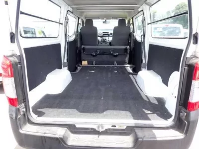 Nissan CARAVAN VAN