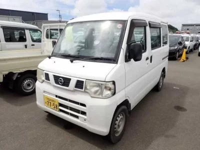 Nissan CLIPPER VAN