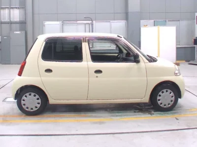 Daihatsu Esse