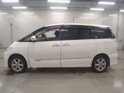Toyota ESTIMA HYBRID