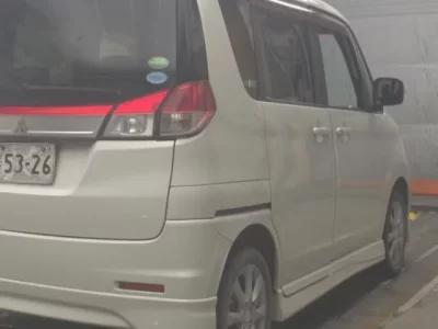 Mitsubishi DELICA D2