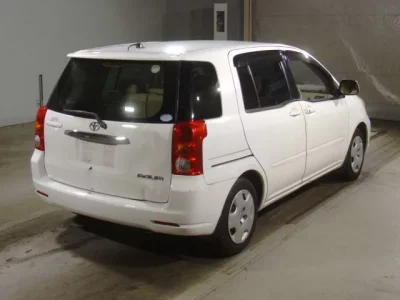 Toyota RAUM