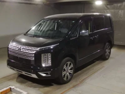 Mitsubishi DELICA D5