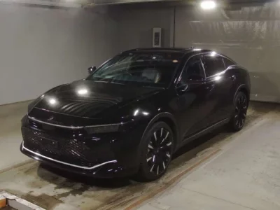 Toyota CROWN CROSSOVER