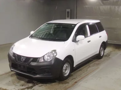 Nissan AD