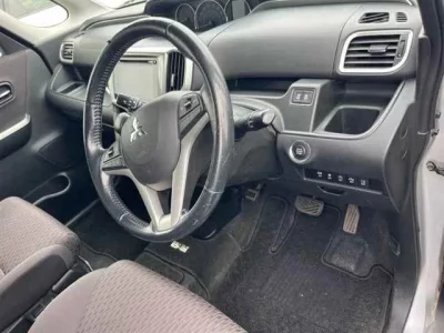 Mitsubishi DELICA D2