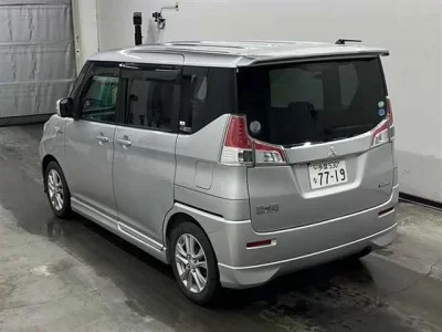 Mitsubishi DELICA D2