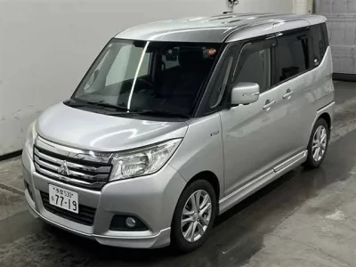 Mitsubishi DELICA D2
