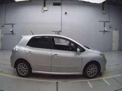 Toyota BLADE