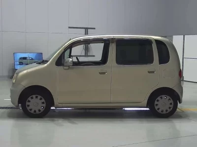 Daihatsu MOVE LATTE