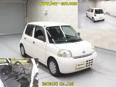 Daihatsu Esse