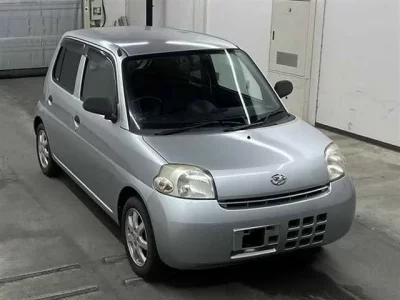 Daihatsu Esse