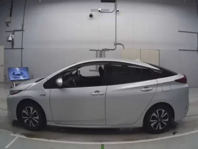 Toyota PRIUS PHV