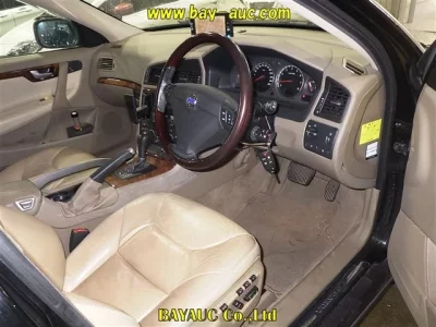 Volvo XC70
