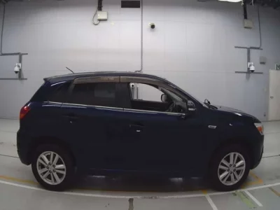 Mitsubishi RVR