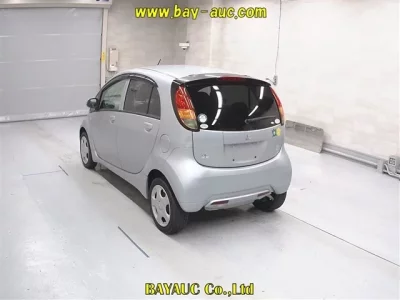 Mitsubishi I