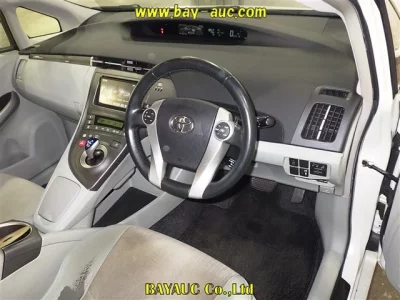 Toyota PRIUS PHV