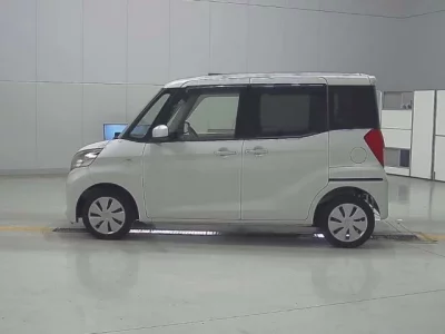 Mitsubishi EK SPACE