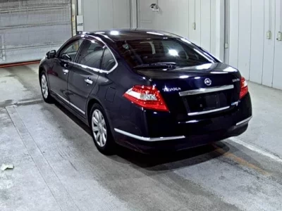 Nissan TEANA