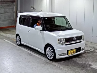 Daihatsu MOVE CONTE