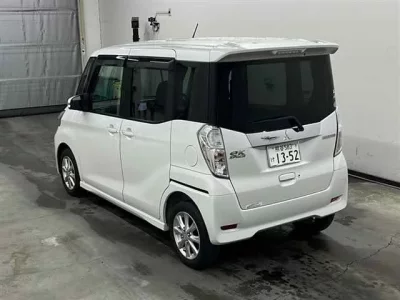 Mitsubishi EK SPACE