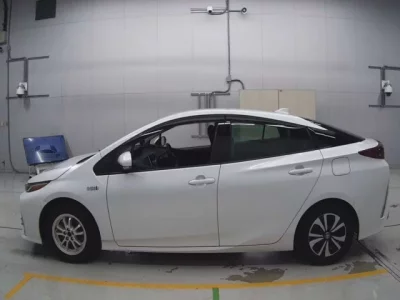 Toyota PRIUS PHV