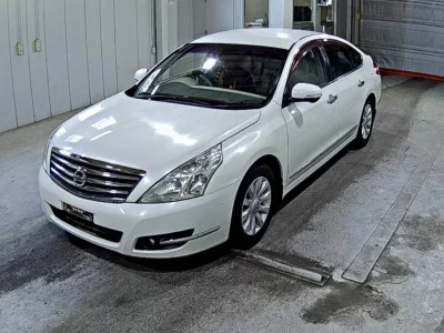 Nissan TEANA
