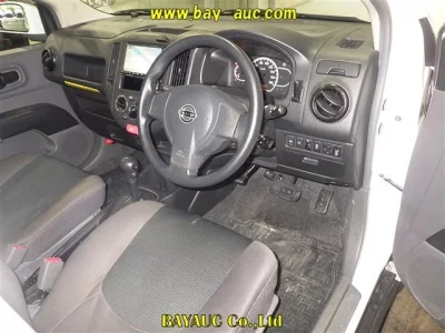 Nissan AD