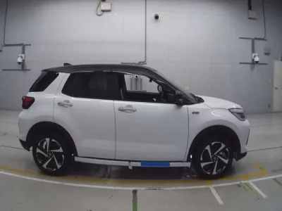 Daihatsu ROCKY