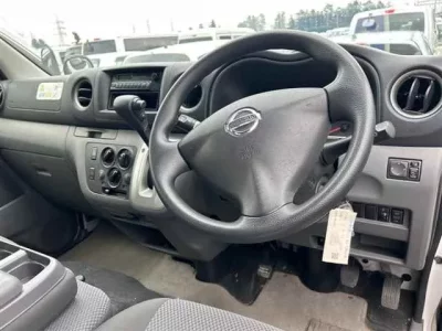 Nissan CARAVAN VAN