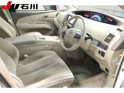 Toyota ESTIMA HYBRID