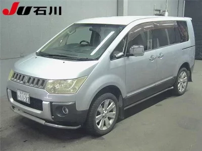 Mitsubishi DELICA D5