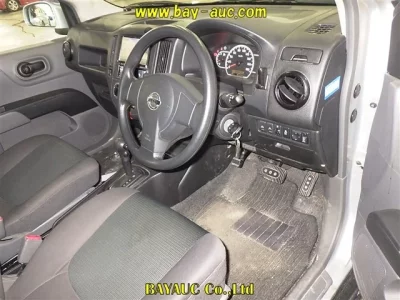 Nissan AD