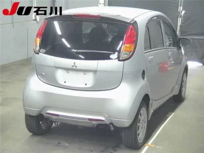 Mitsubishi I