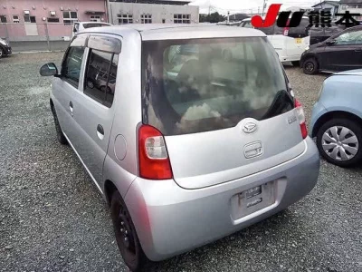 Daihatsu Esse