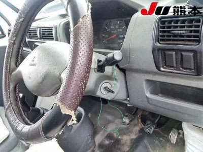Mitsubishi MINICAB TRUCK