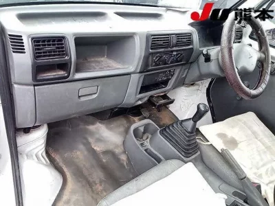 Mitsubishi MINICAB TRUCK