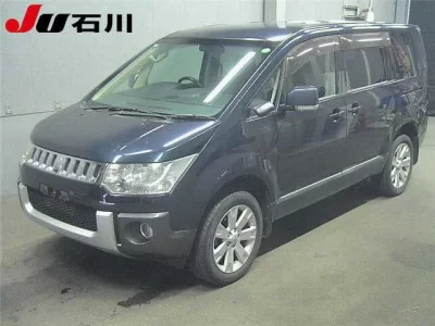 Mitsubishi DELICA D5