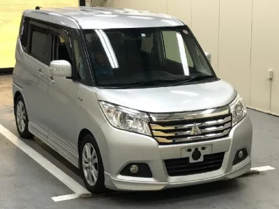 Mitsubishi DELICA D2