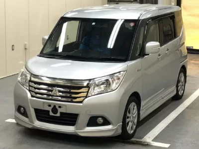 Mitsubishi DELICA D2