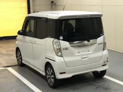 Mitsubishi EK SPACE