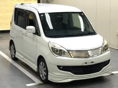 Mitsubishi DELICA D2
