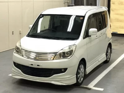 Mitsubishi DELICA D2