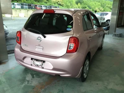 Nissan MARCH