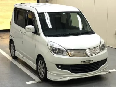 Mitsubishi DELICA D2