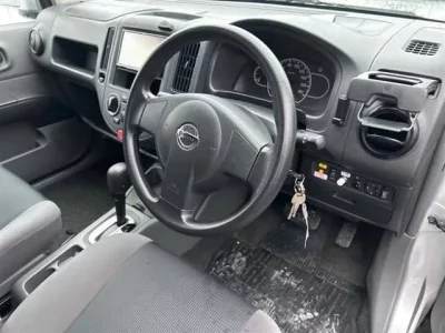 Nissan AD