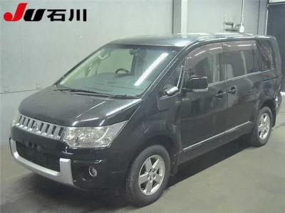 Mitsubishi DELICA D5